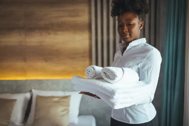 新概念酒店英语 | 介绍房间陈设-酒店英语实战指南|免费学习资源 - 酒店英语